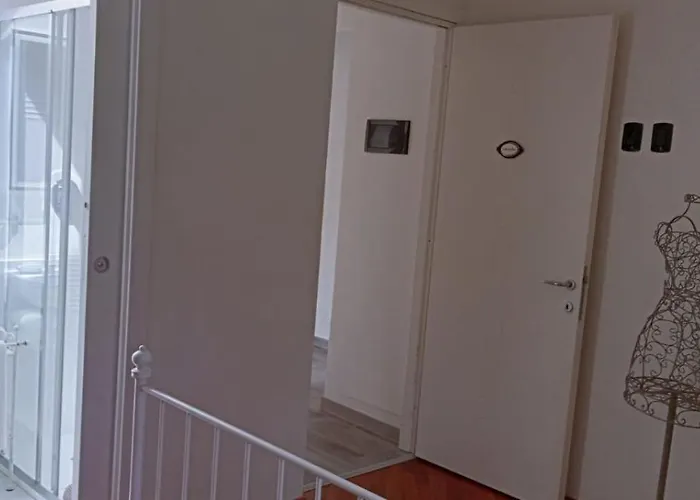 I Campi Di Lino B&B 피날레리구레